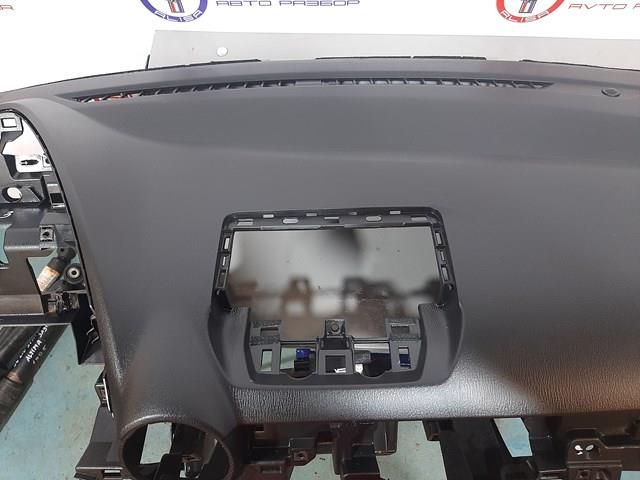 DB2W60400C02 Mazda Painel de salão dianteira do "painel de instrumentos"