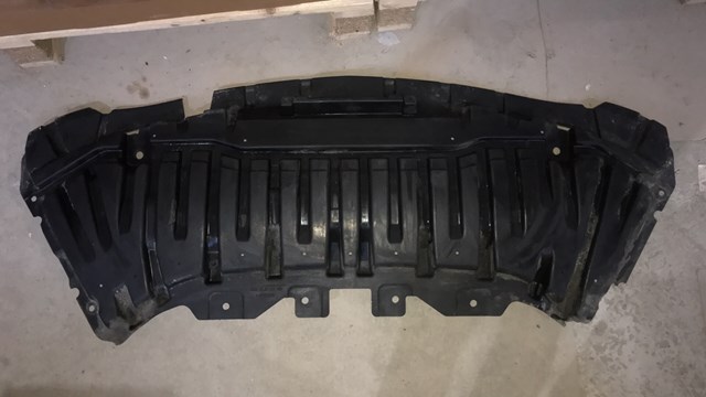 Isolamento contra o ruído do painel de motores 2225202223 Mercedes