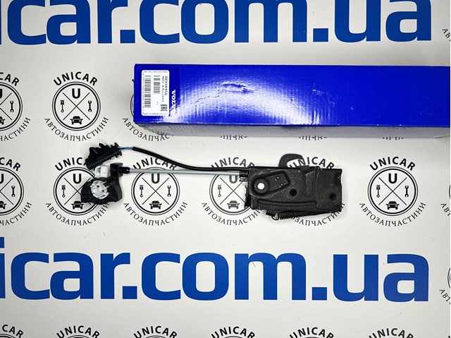 Fecho da capota esquerdo 32318456 Volvo