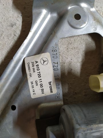 Mecanismo de acionamento de vidro da porta dianteira direita Mercedes Sprinter III 3,5-t 907, 910