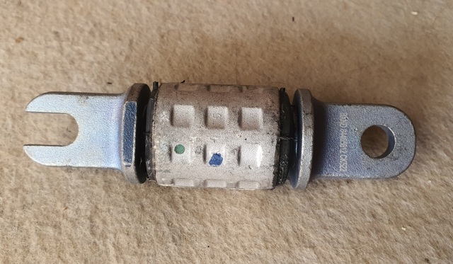 Suporte de esfera inferior General Motors 84263004 preço, a partir de 22,10 USD
