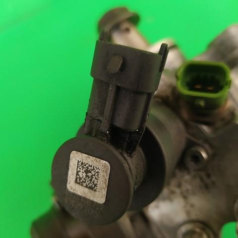 Compre LR073700 Land Rover Bomba de combustível de pressão alta
