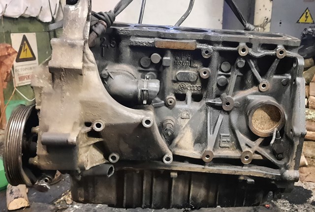  Motor montado Volkswagen Transporter T4 сaixa (70A, 70H, 7DA, 7DH) (1990 - 2003) T4