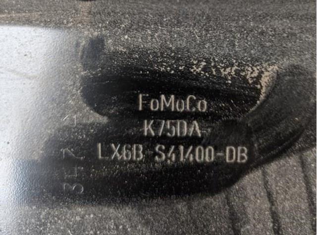 Reforçador do pára-choque traseiro para Ford Escape III DFK