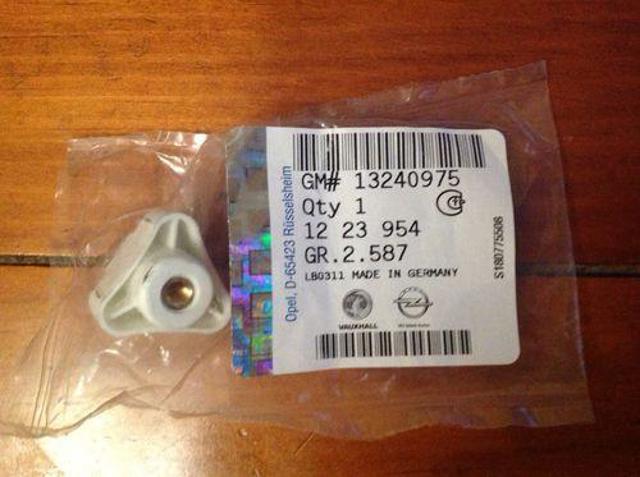 Compre 13240975 General Motors Porca da luz traseira