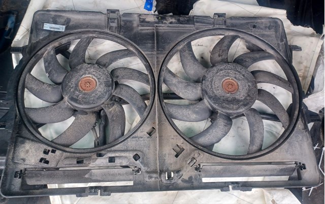 Compre 8K0121003P VAG Difusor do radiador de esfriamento