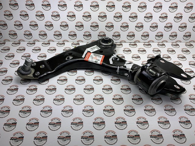 Braço oscilante inferior esquerdo de suspensão dianteira LR086108 Land Rover