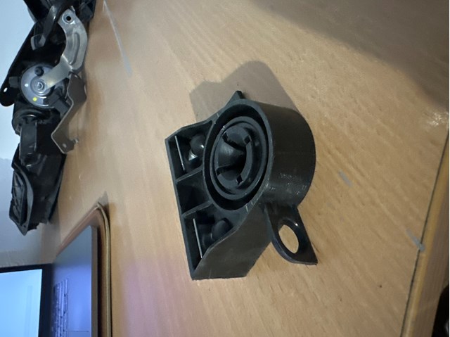 51748082505 BMW 
