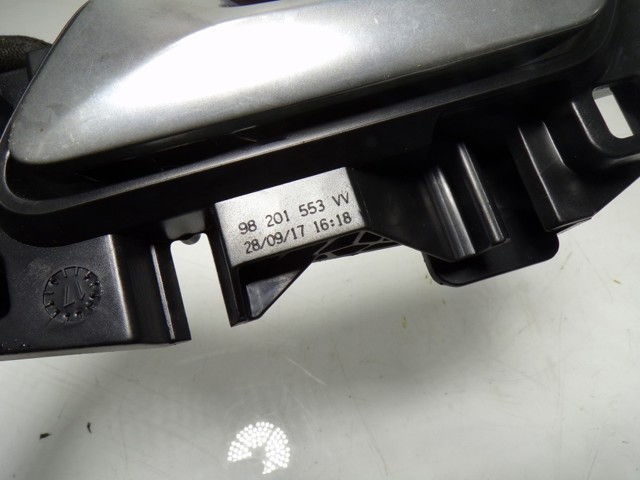 98201555VV Peugeot/Citroen Maçaneta interna esquerda da porta dianteira