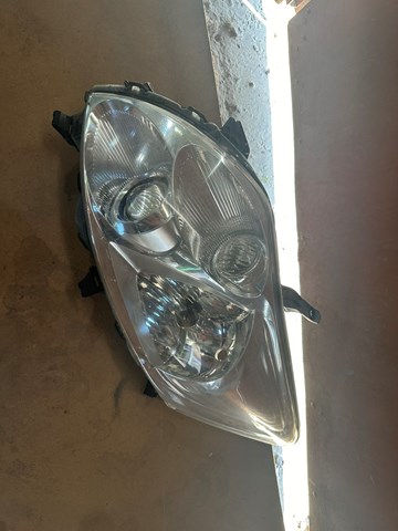 Compre 8115002460 Toyota Luz esquerda