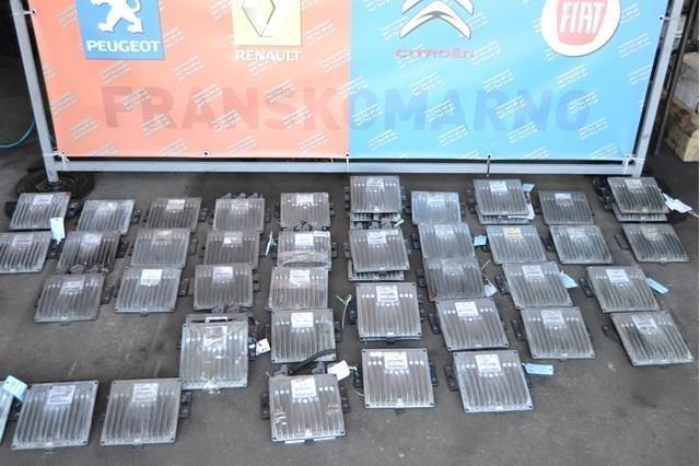 Módulo de direção (Centralina eletrônica) de motor Renault (RVI) 8200513058