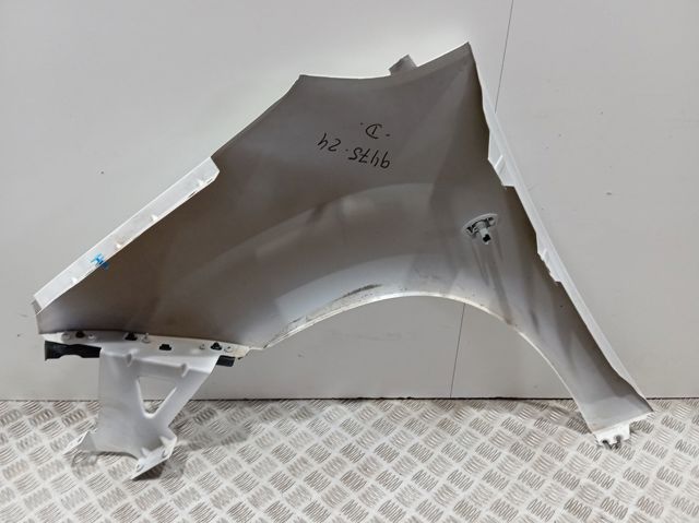Pára-lama dianteiro direito 9816482380 Peugeot/Citroen