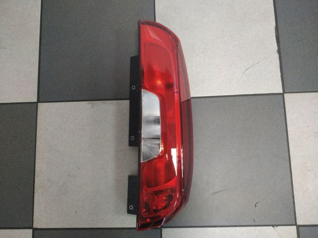 52044715 Fiat/Alfa/Lancia Lanterna traseira direita
