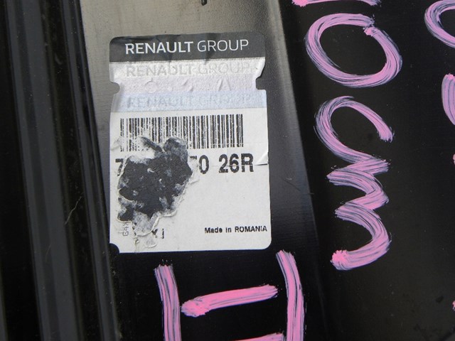 Acesso externo direito para Dacia Duster  HM