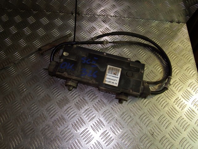 Unidade de controlo (módulo) do freio de estacionamento eletromecânico Renault (RVI) 8200734628