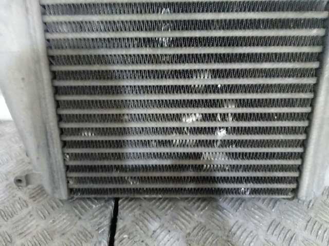Radiador de intercooler 2200471 Nissan/Infiniti