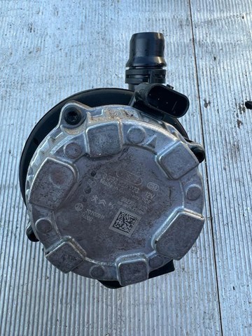 Compre 9827567880 Peugeot/Citroen Bomba de água (bomba) de esfriamento, adicional elétrica