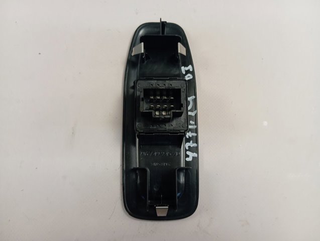 Unidade de botões dianteira esquerda de controlo de elevador de vidro 96749245ZD Peugeot/Citroen