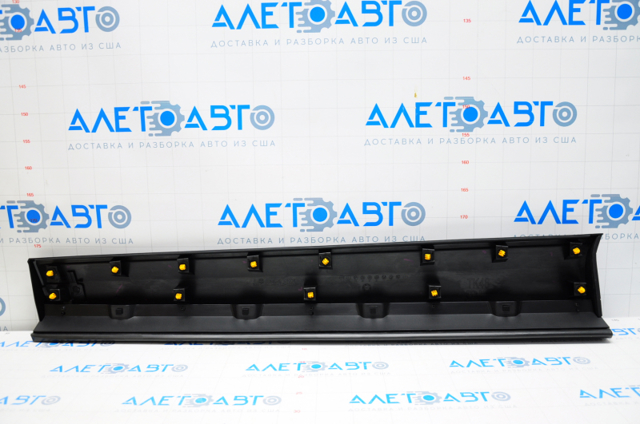 Compre TK4851RA0B Mazda Placa sobreposta da porta dianteira direita