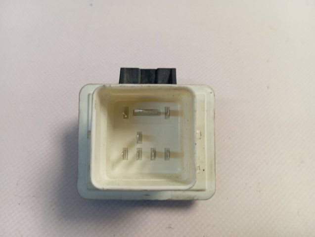 Relê das velas de incandescência A6089000200 Renault (RVI)