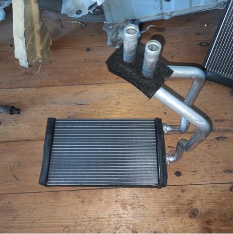 Compre Radiador de forno (de aquecedor) Mitsubishi Outlander 3
