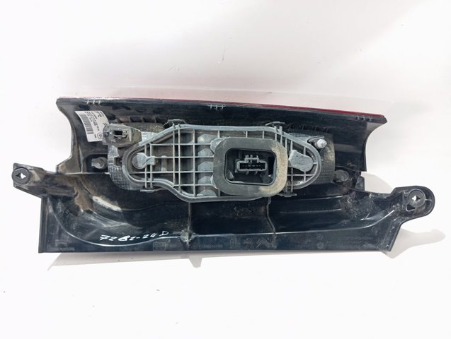 Lanterna traseira direita 9820554880 Opel