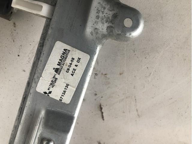  Mecanismo de acionamento de vidro da porta dianteira direita Mitsubishi Colt VI hatchback (Z3A) (2004 - 2008) VI