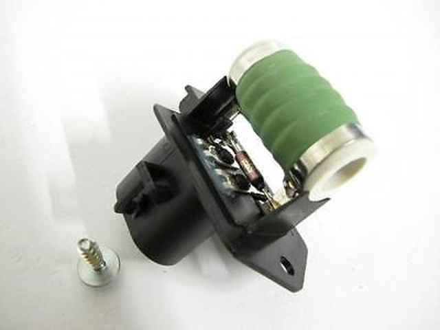 Regulador de revoluções de ventilador de esfriamento (unidade de controlo) General Motors 13256565 preço, a partir de 37,46 USD