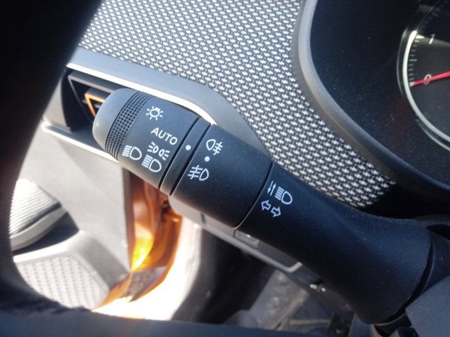 Comutador instalado na coluna da direção, montado Dacia Sandero preço, a partir de 72,35 USD