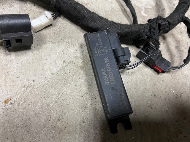 Antena Land Rover AH4215K603AA