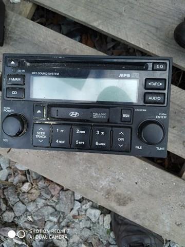 961802E800 Hyundai/Kia Aparelhagem de som (rádio AM/FM), universal