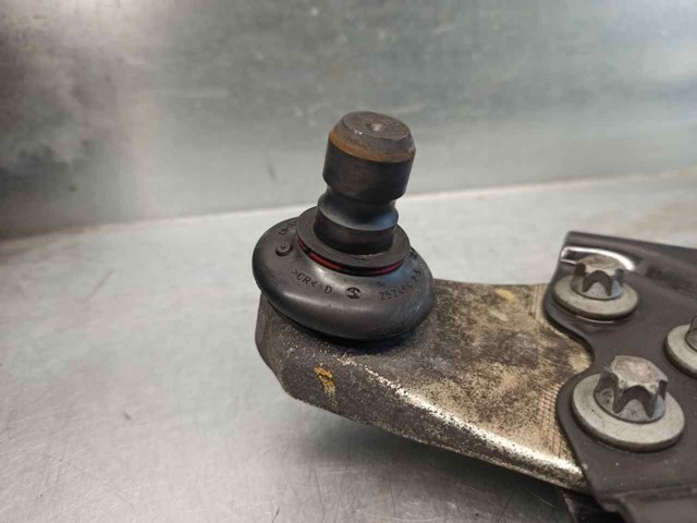 Braço oscilante inferior direito de suspensão dianteira 52082897 Fiat/Alfa/Lancia