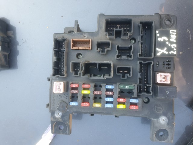 Unidade traseira do salão de dispositivos de segurança Mitsubishi 8637A466 preço, a partir de 140,66 USD