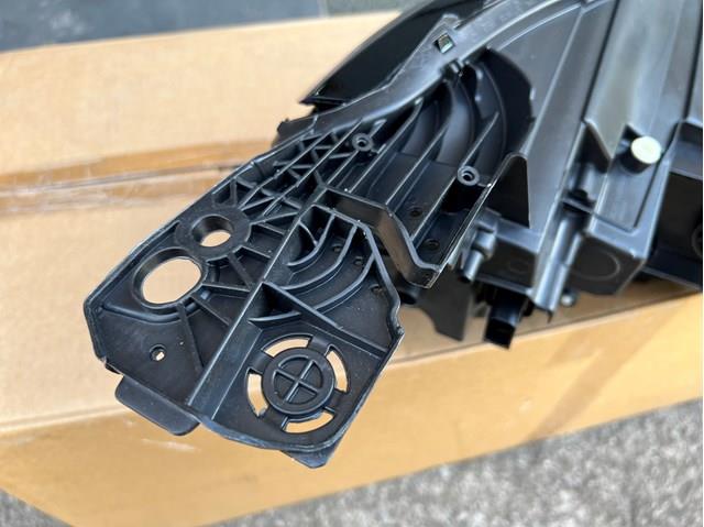 Luz esquerda Peugeot/Citroen 1616878580 preço, a partir de 635,59 USD