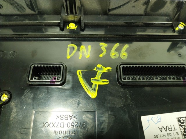 Unidade de controlo dos modos de aquecimento/condicionamento Hyundai Tucson III TL