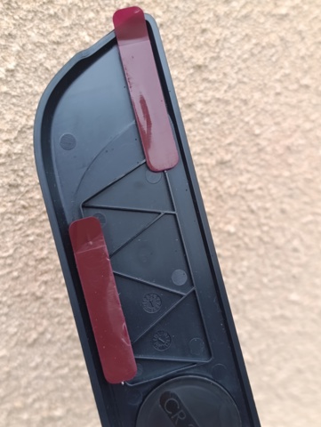8201726303 Renault (RVI) Placa sobreposta interna de acesso na porta dianteira, kit