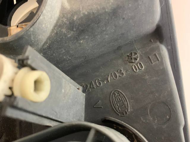 24670300 Mercedes 