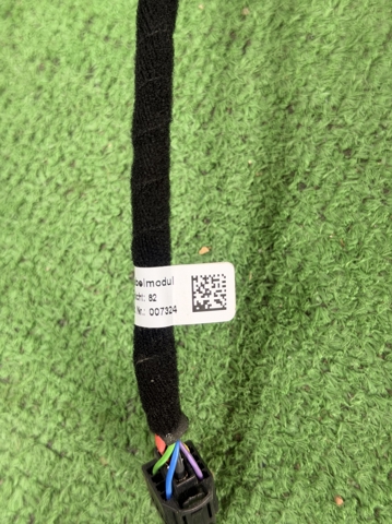 Compre 4M8827851K VAG Amortecedor de tampa de porta-malas (de 3ª/5ª porta traseira)