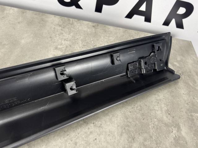 Compre KB7W51RB0C Mazda Moldura da porta dianteira esquerda