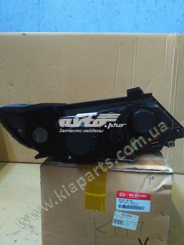 Luz esquerda 921012P110 Hyundai/Kia