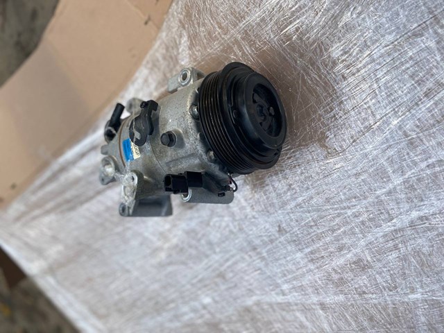 BDGF61450 Mazda Compressor de aparelho de ar condicionado