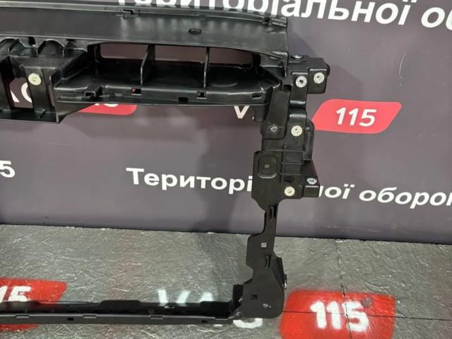 FP7114200 FPS Suporte do radiador montado (painel de montagem de fixação das luzes)