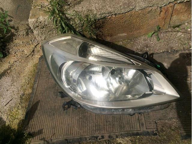 Luz direita Renault (RVI) 8200244897