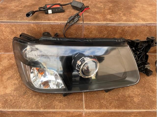 84001SA080 Subaru Luz direita