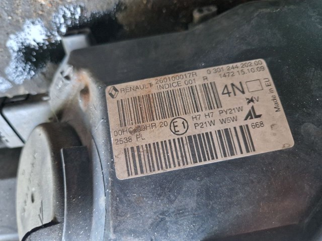 260100017R Renault (RVI) Luz direita