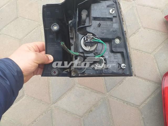 Compre 22087813 Mitsubishi Lanterna traseira esquerda