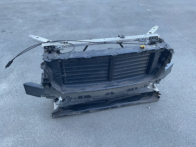 Fecho da capota esquerdo Volvo 32318456 preço, a partir de 85,61 USD