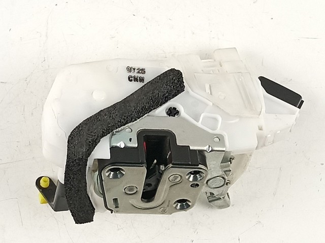 Fecho da porta dianteira esquerda Nissan/Infiniti 805014CC0A
