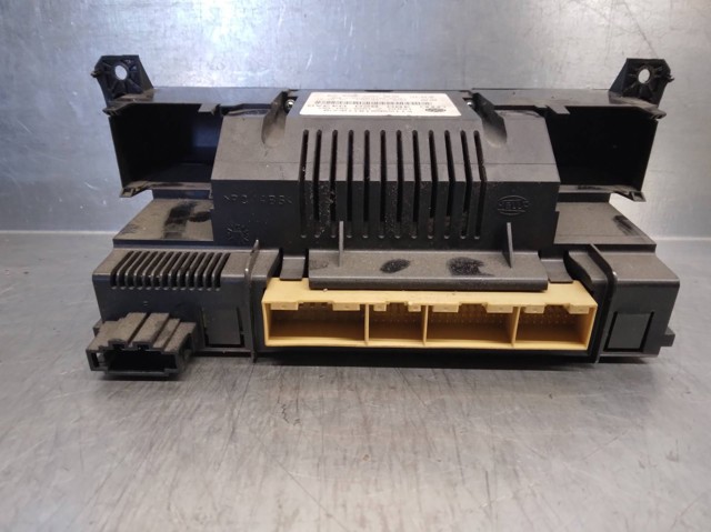 Compre 4B0820043AG VAG Unidade de controlo dos modos de aquecimento/condicionamento