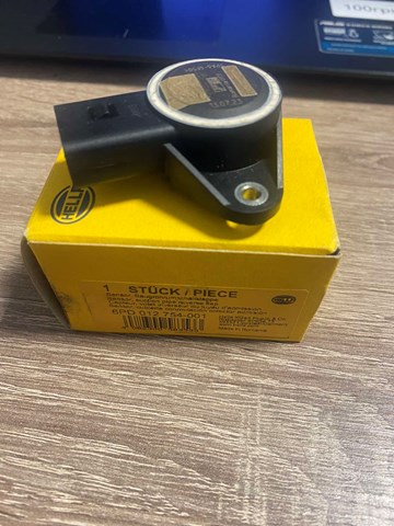 Compre 6PD012754001 HELLA Válvula (regulador) de marcha a vácuo